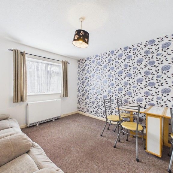 1 BED Flat To rent - Photo 1