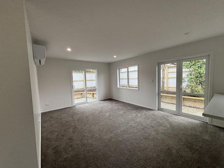 Brand new two-bedroom townhouse - Photo 5