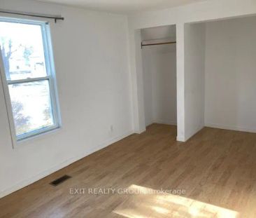 27 Grove Street #Main Flr - Photo 4