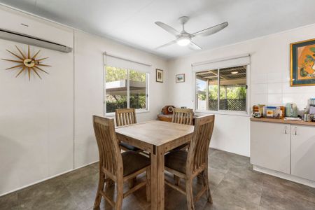 7 George Street - Photo 2