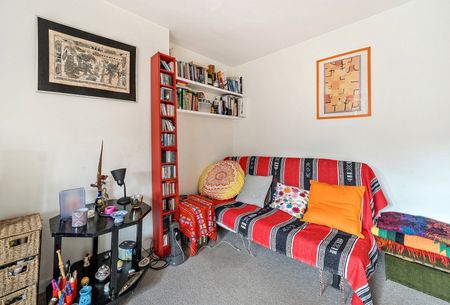 Lansdown, Stroud, Glouestershire, GL5 - Photo 3