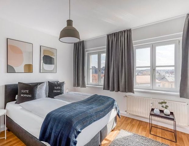 Voll möblierte sehr schicke City-Wohnung, in super zentraler Lage mit Einbauküche - Foto 1