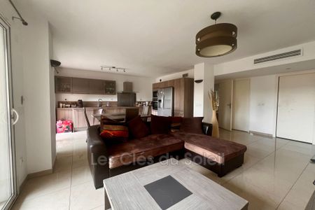 Location appartement meublé 3 pièces 54 m² Toulon - Photo 3