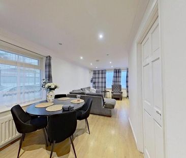 3 bedroom detached bungalow to rent - Photo 2