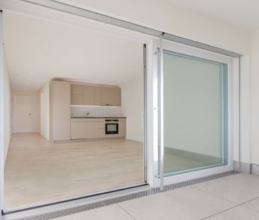 Modern, bright 1.5 ZWHG OG, 9 m² conservatory & 1 PARKING SPOT INCL... - Foto 4