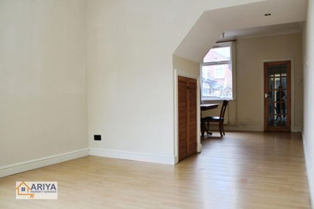 3 bedroom terraced house to rent - Photo 3