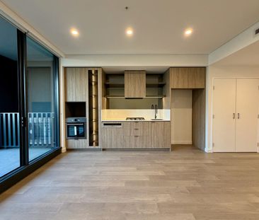 Brand New 1 Bedroom in the heart of Green Square Town Centre - Photo 6