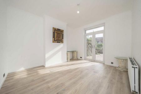 3 bedroom house to rent - Photo 2