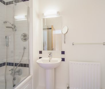 Scarriff House, Custom House Square, IFSC, Dublin 1, D01 YN24 - Photo 3