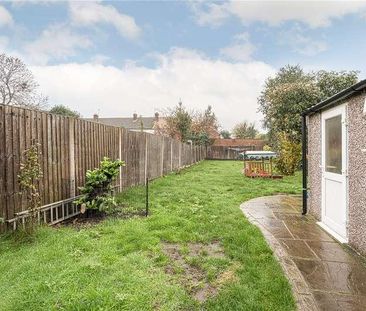 Normanhurst Road, Walton-on-thames, Surrey, KT12 - Photo 6