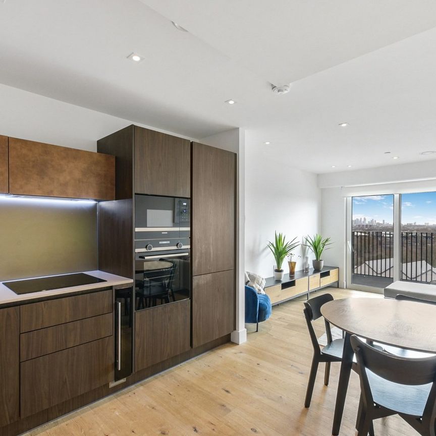 1 Bed Flat, Exchange Gardens, SW8 - Photo 1