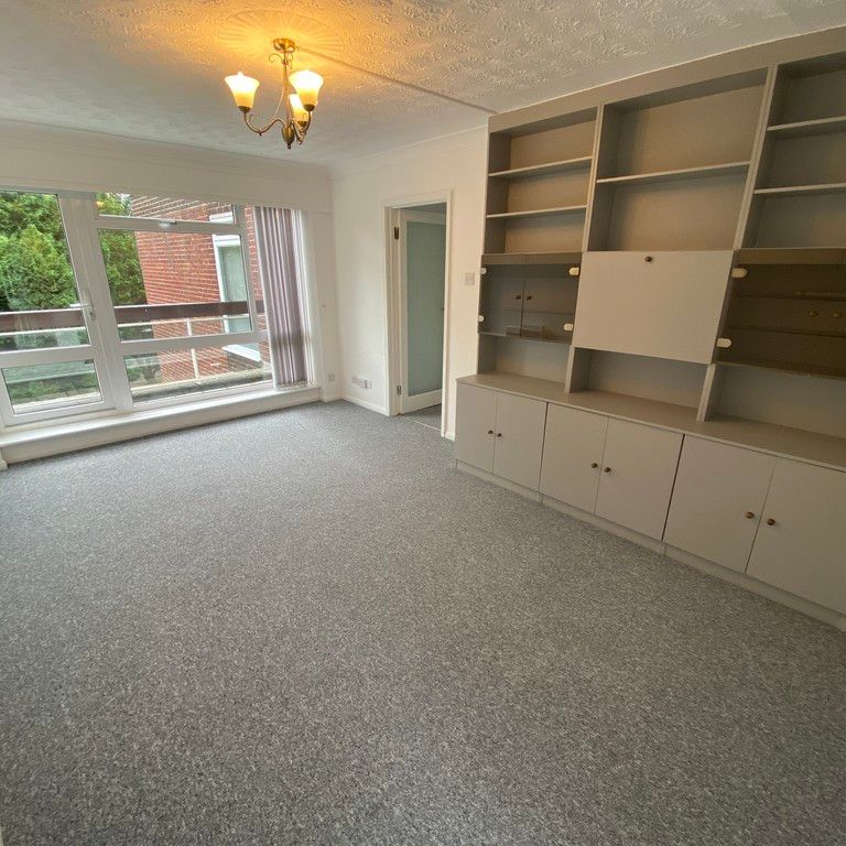 Wellington Road, Bournemouth - Photo 1