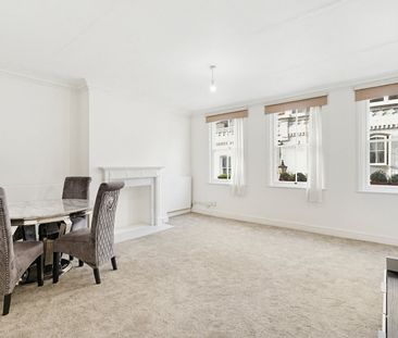 Adam and Eve Mews, London, W8 - Photo 2