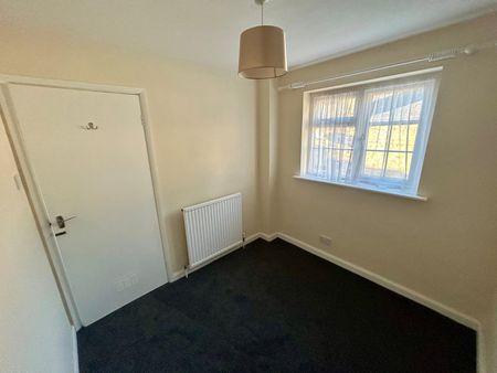 2 bedroom terraced house to rent - Photo 3
