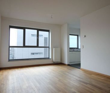 Appartement te huur in Schaarbeek voor € 1.000 met 1 slaapkamer - Foto 1