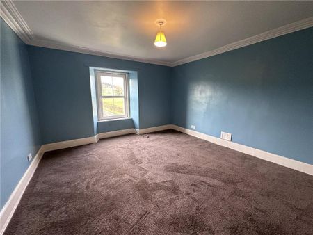 4 bedroom detached house to rent - Photo 3