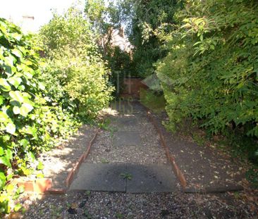 4 bedroom terraced house to rent - Photo 3