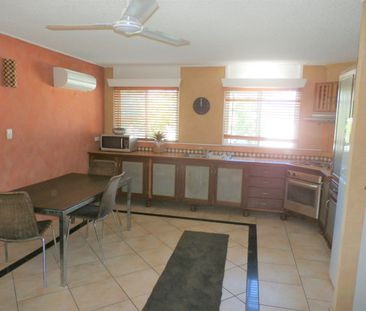AMAZING LOCATION! UNIT ON THE STRAND, NORTH WARD! - Photo 2