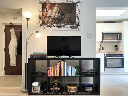 Waldorf Astoria Lofts , #511 - Photo 2