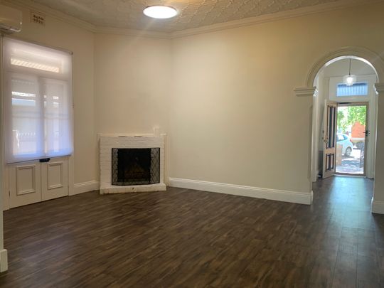 Heritage charm with modern convenience - Photo 1