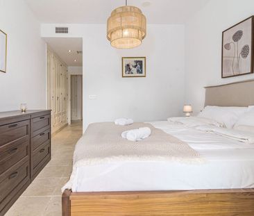 Calle Pico Alcazaba - Photo 5