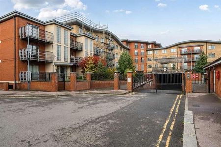 Quadrant Court, Jubilee Square, Reading, RG1 - Photo 5