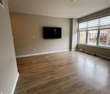 For Lease - 217 Huguenot Road, Oakville, Ontario - Photo 1