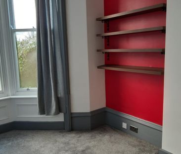 Park View, HARROGATE - Photo 2