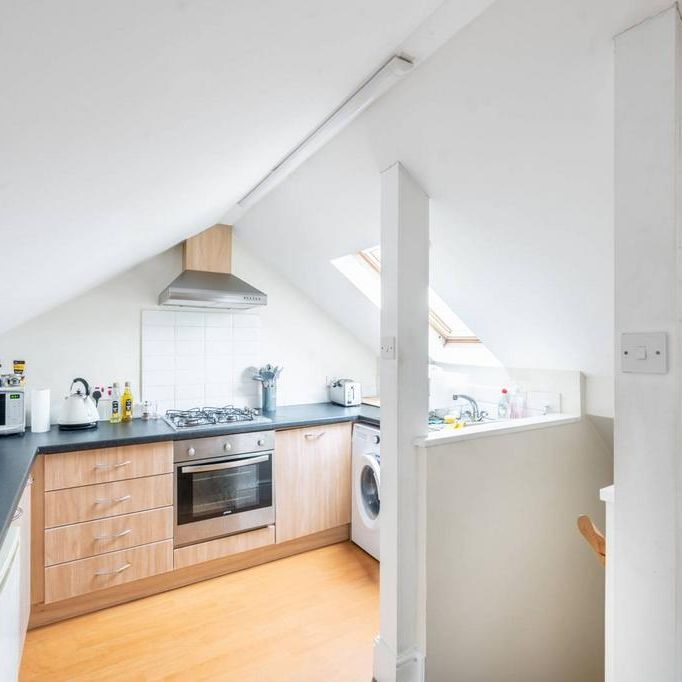 1 bedroom flat to rent - Photo 1