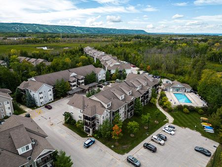 For Lease - 3 Brandy Lane Drive Unit# 305, Collingwood, Ontario - Photo 3