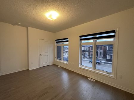 For Lease - 1266 Talisman Manor, Pickering, Ontario - Photo 4