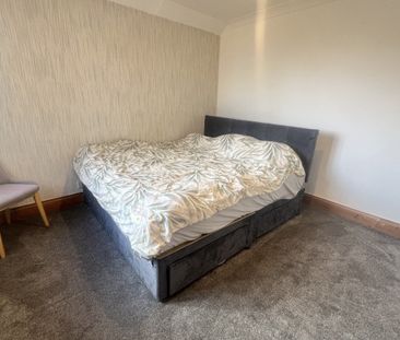 Lowestoft Road - Photo 5