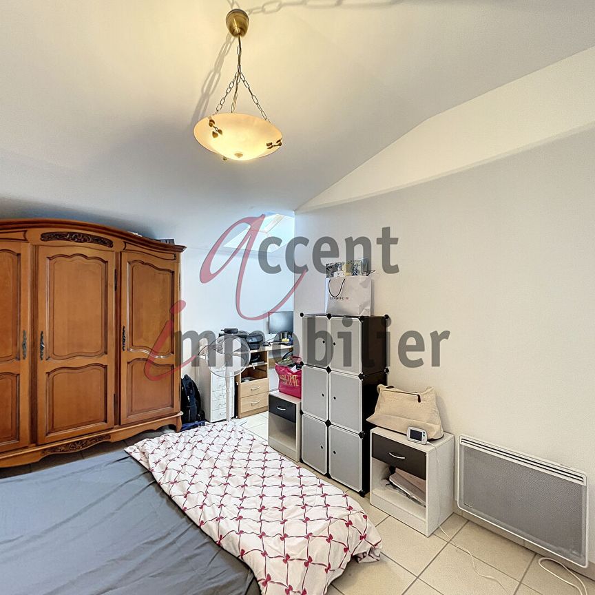 Chateaurenard : Appartement T3 avec garage et parking, - Photo 1