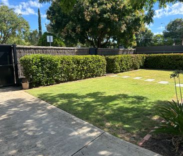 Clarence Gardens - Photo 5