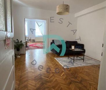 Casa De Mijloc, Brasov. - Photo 1