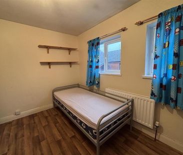 5 Ainsworth Parade, Belfast, BT13 3FP - Photo 5