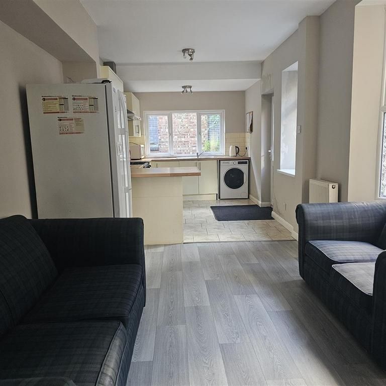5 bedroom house share to rent - Photo 1