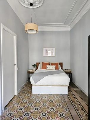 Carrer de Balmes, Barcelona, Catalonia 08007 - Photo 1