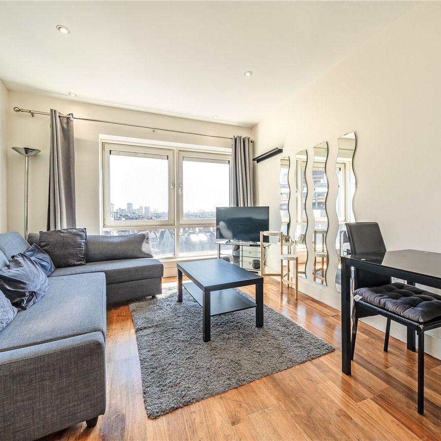 Praed Street, Paddington, W2, London - Photo 1