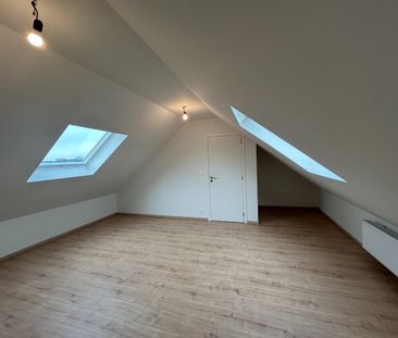 Halfopen, volledig gerenoveerde woning te Sint-Michiels - Photo 6