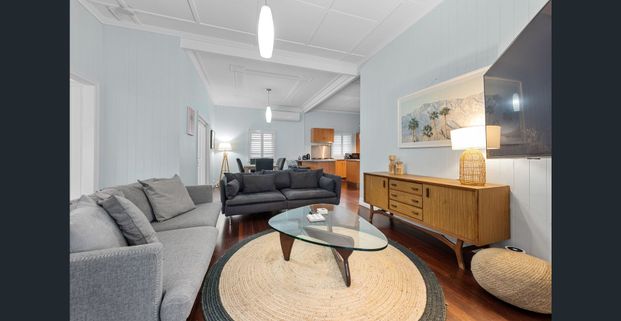 4 Bedroom Fully furmished incl Wifi and Electricity - Photo 1