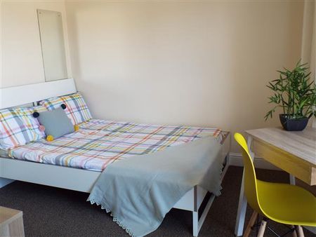 5 bedroom terraced house to rent - Photo 3