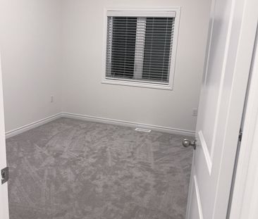 For Lease - 337 Valleyway Drive, Brampton, Ontario - Photo 3