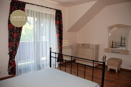 Na wynajem wygodny apartament z garażem i ogrodem - Zdjęcie 3