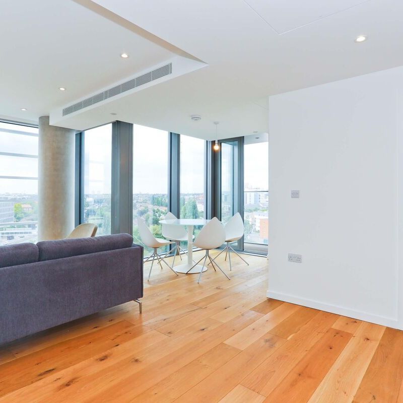 A 2 bedroom apartment set in the iconic Eighty Eight Wood Lane development in the heart of White City - Photo 1