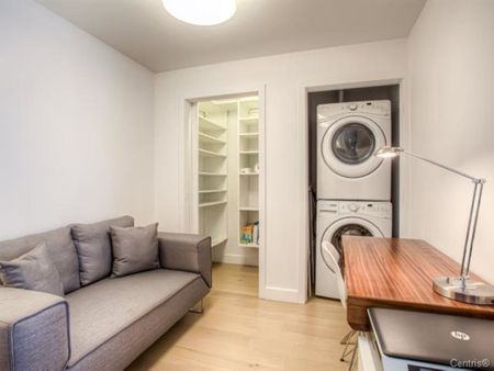 Condo for rent, Montréal (Ville-Marie) - Photo 2