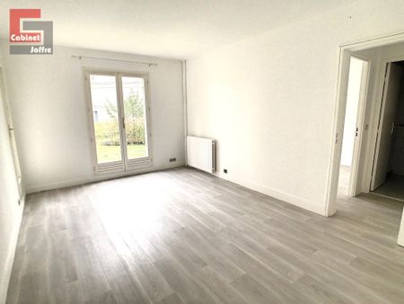 Location Appartement 2 pièces 39m² FONTAINEBLEAU 77300 - Photo 3