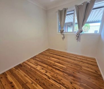 “3-Bedroom Family Home with Pool in Peaceful Bradbury” - Photo 6