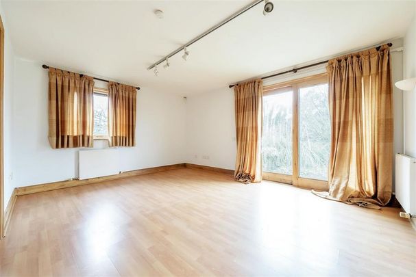 5 bedroom chalet to rent - Photo 1