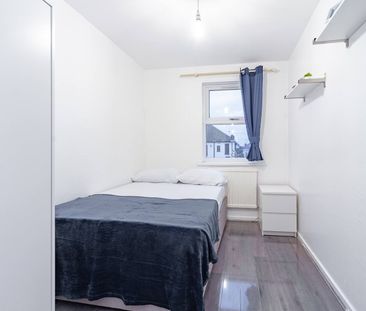 Room in a Shared Flat, Upland Road, SE22 - Photo 2